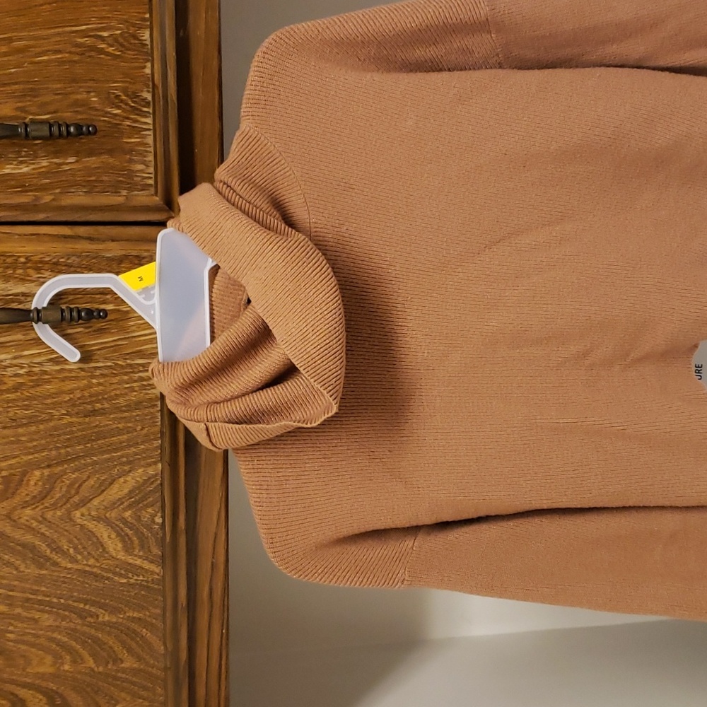 Forever 21 Cropped Cowl Neck Sweater (M) - Picture 2 of 6